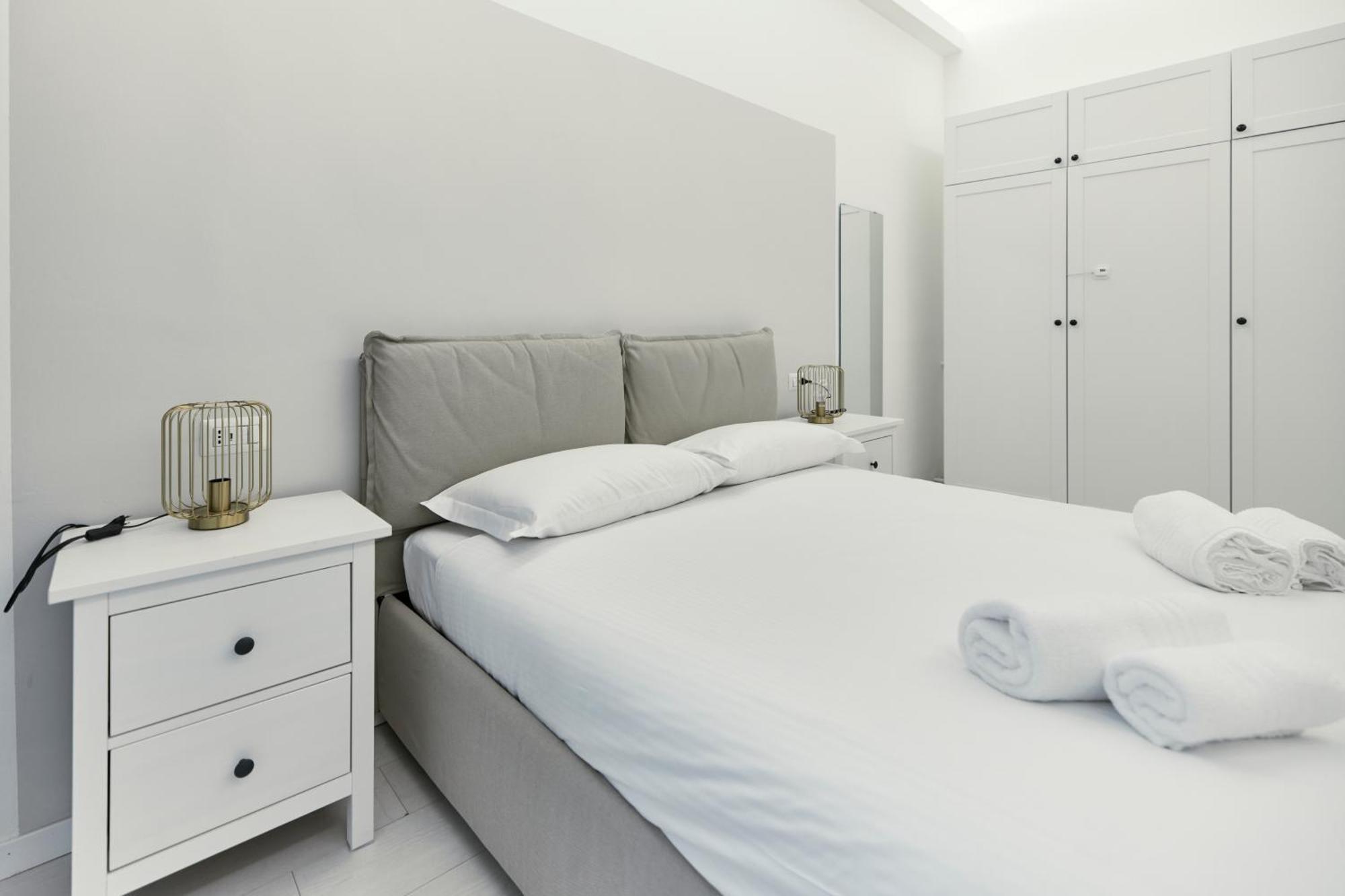 Duomo View - 2 Min From Duomo Amazing Location Apartment Милано Екстериор снимка